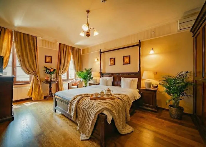 Joy Luxury With Stunning Views