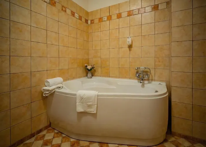 Joy Luxury With Stunning Views Apartmán Temešvár